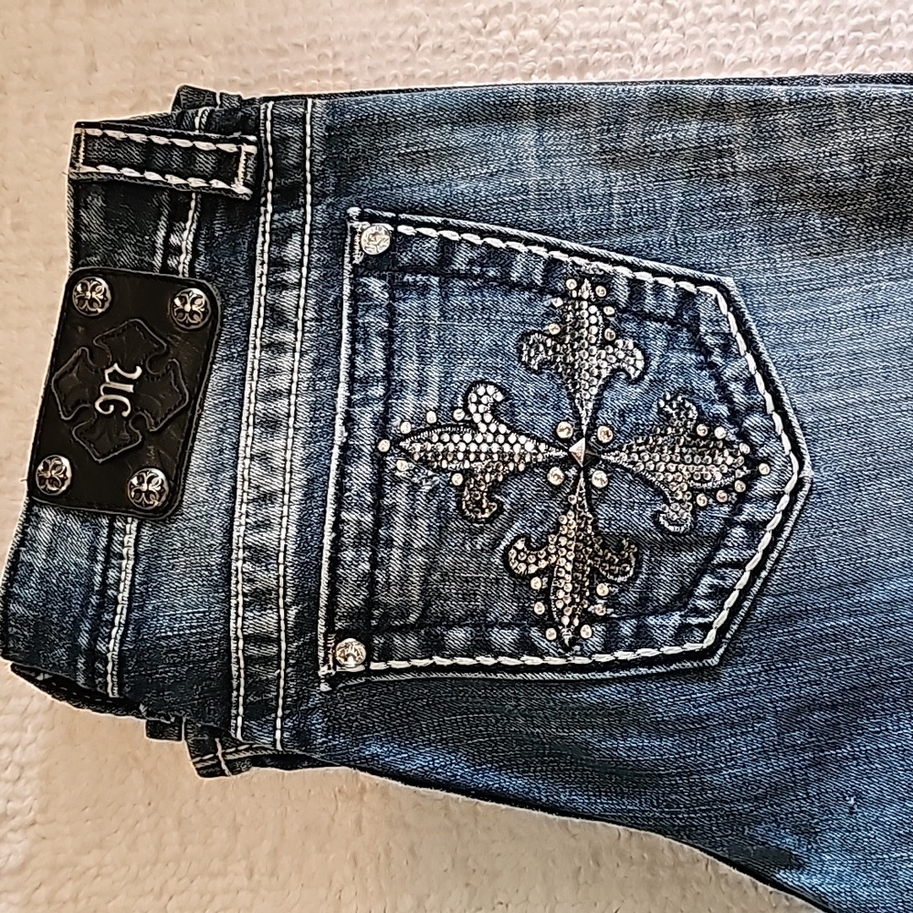 NWOT Womans Miss Me Jeans in size 30.  They are Easy Boot fit.